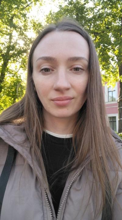 Webcam chat profile for Eira: Ask about my Hobbies