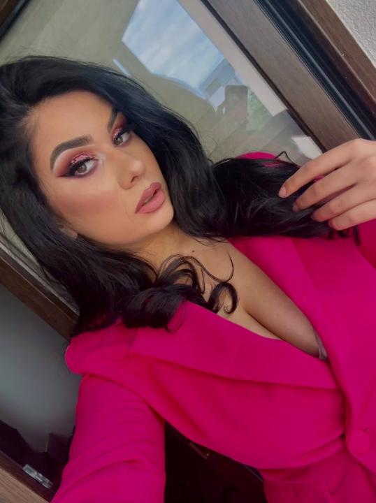 Webcam chat profile for AltessaVoss: Dominatrix
