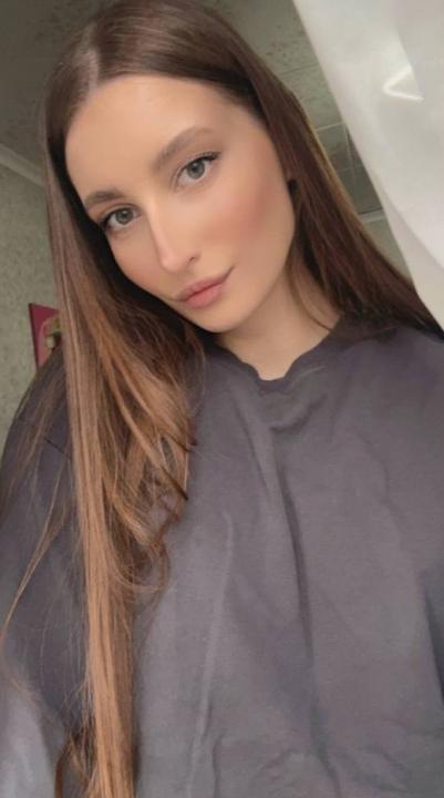 Webcam chat profile for Helvina: Ask about my Hobbies