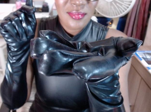 Webcam chat profile for KinkyAnna: Bondage & discipline