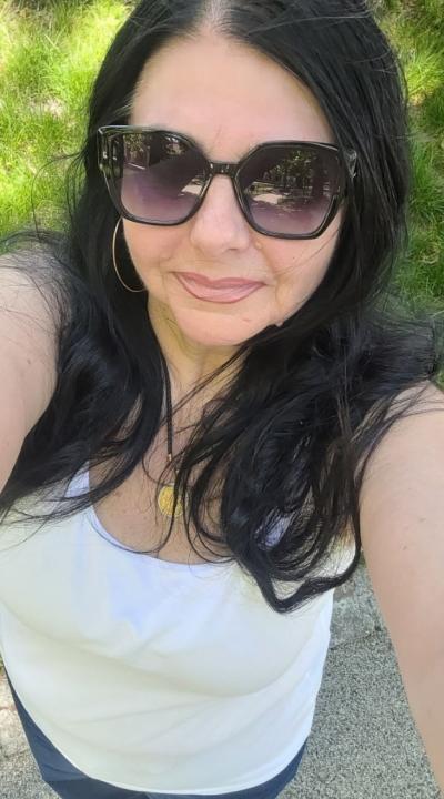 Webcam chat profile for Maurelle: Ask about my Hobbies