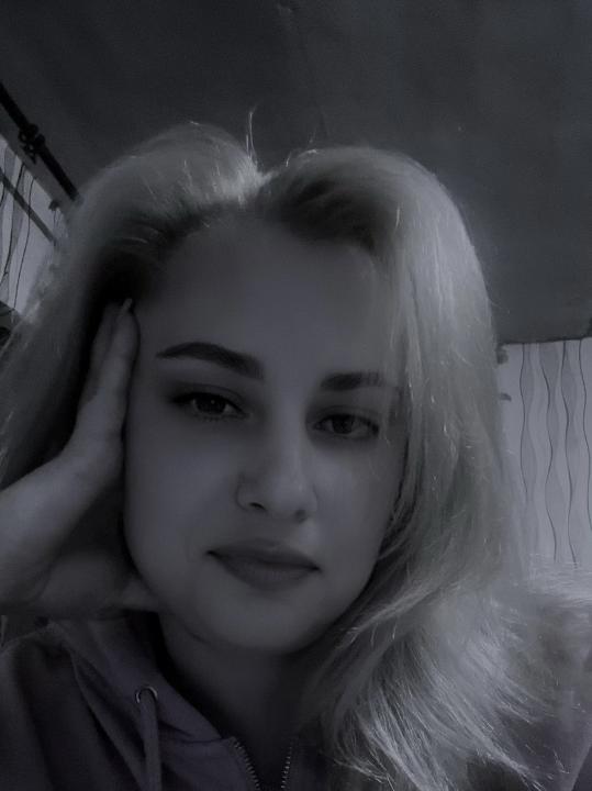 Webcam chat profile for BlondAngel4: Fitness