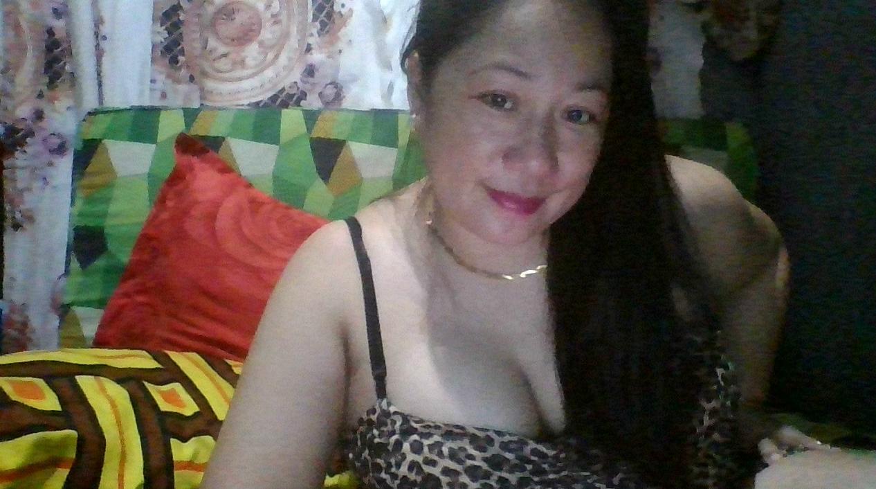 Webcam chat profile for SexyAsianChicks: Strip-tease