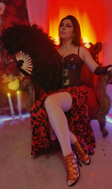 Webcam chat profile for SiaVelvet: Dancing