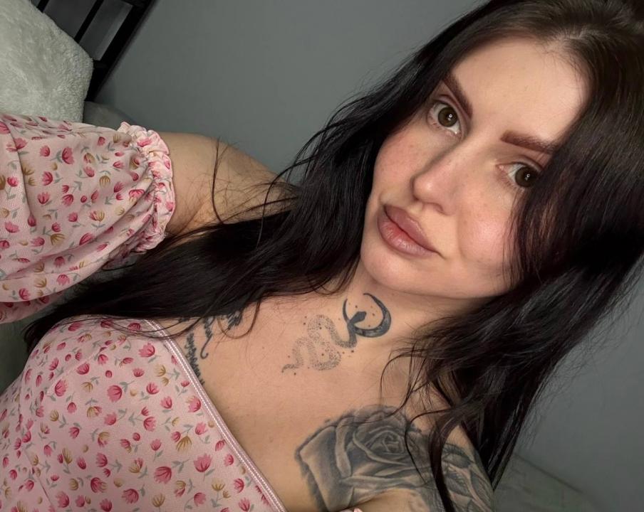 Webcam chat profile for PolliNata: Dominatrix