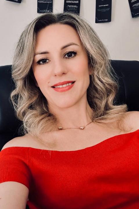 Webcam chat profile for Kaela: Ask about my Hobbies