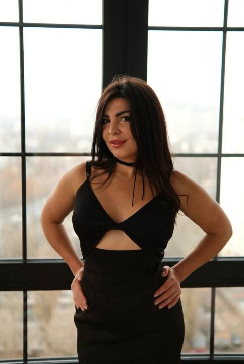 Webcam chat profile for VelvetFox404: Ask about my Hobbies