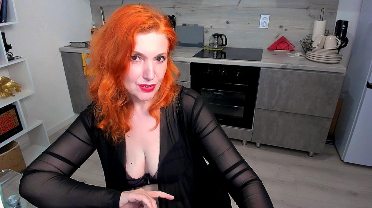 Webcam chat profile for AlmazFireFoxOne: Kissing