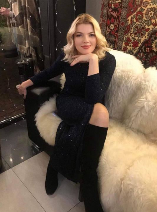Webcam chat profile for xWildVelvetx: Ask about my Hobbies
