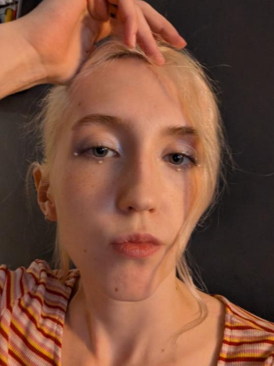 Webcam chat profile for ElenMoore: Latex & rubber