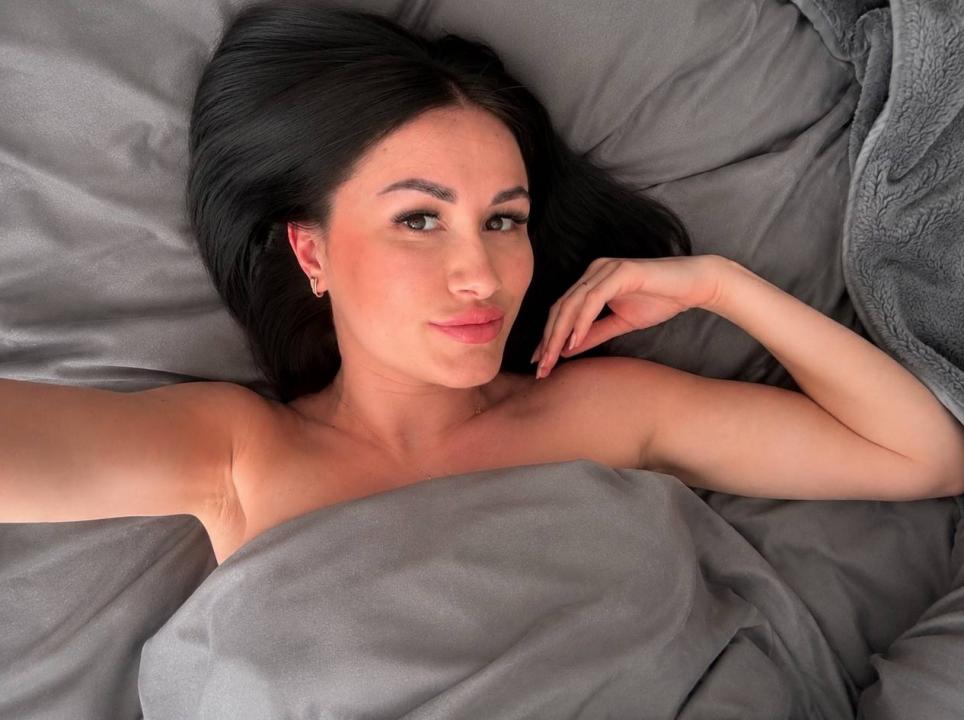 Webcam chat profile for O1riana