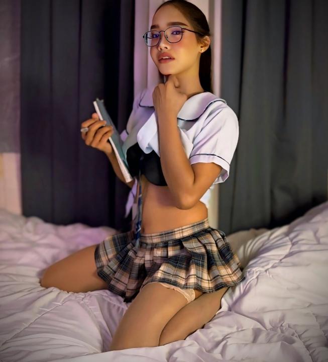 Webcam chat profile for TooHotN2Sexy: Kissing
