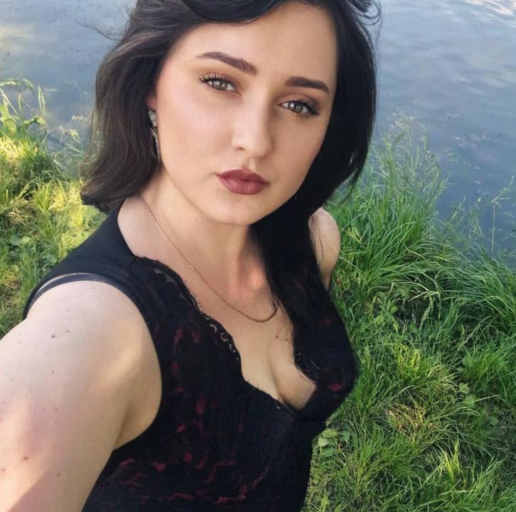 Webcam chat profile for Beyour: Travel