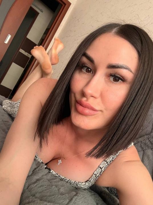Webcam chat profile for O1riana