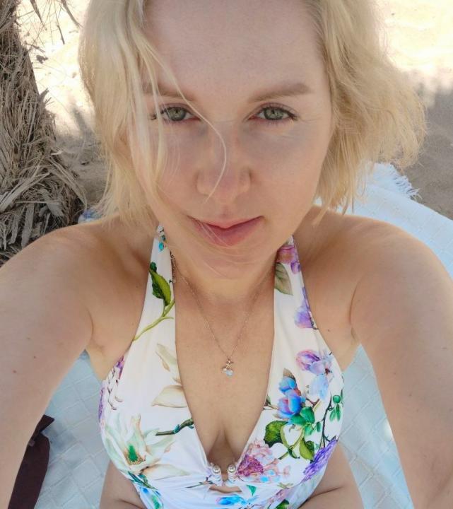 Webcam chat profile for SunnySuzzy: Outfits