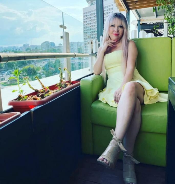 Webcam chat profile for LadyMagnolia: Ask about my Hobbies