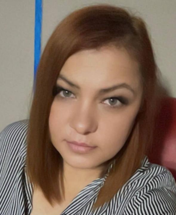 Webcam chat profile for AuroraVale: Outfits