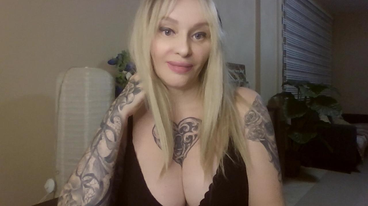 Webcam chat profile for SugarCloud