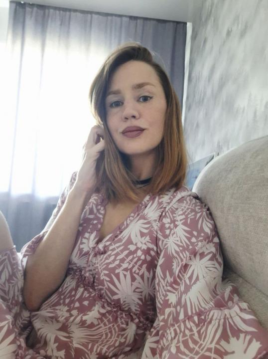 Webcam chat profile for YourDaisy: Outfits