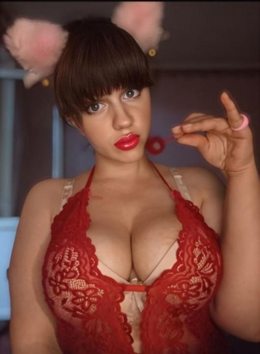 Webcam chat profile for MoonlitSiren