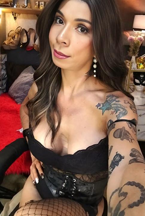Webcam chat profile for CELINAFOX: Dominatrix