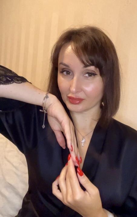 Webcam chat profile for TishaSun: Legs, feet & shoes