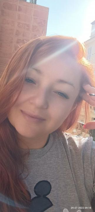 Webcam chat profile for Nineli: Ask about my Hobbies