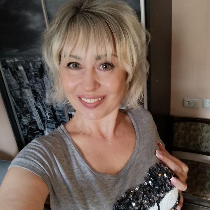 Webcam chat profile for SweetLilac: Ask about my Hobbies