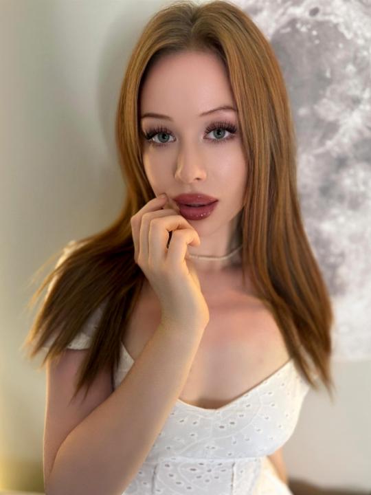 Webcam chat profile for BiancaG89: Leather