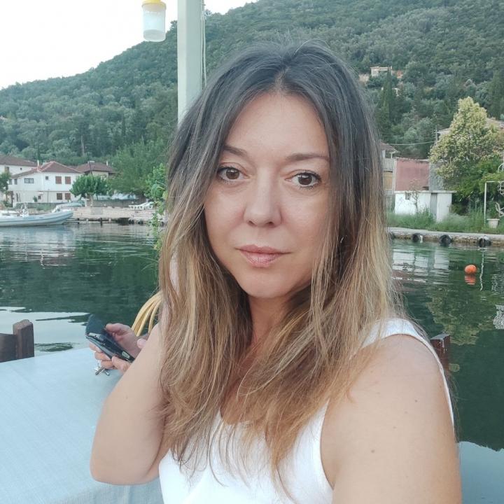 Webcam chat profile for LioraVenti: Outfits