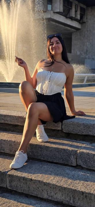 Webcam chat profile for MayaVelvet: Outfits