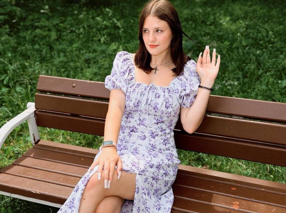 Webcam chat profile for KattyLovely: Legs, feet & shoes