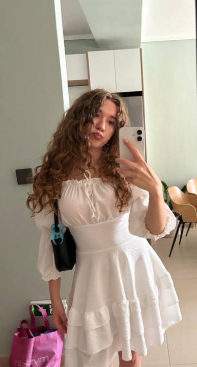 Webcam chat profile for Julisa: Ask about my Hobbies