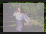 Explore your dreams with webcam model Samanta18: Strip-tease