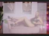Connect with webcam model EllaNova: Nipple play