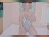 Adult chat with CurvyChocolate: Nipple play
