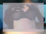 Connect with webcam model Dyannis: Nails