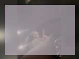 Adult chat with AliceReign: Kissing