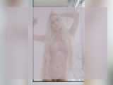 Adult chat with ElzaKomx: Exhibition