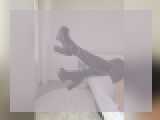 Connect with webcam model CuddlesTi: Outfits