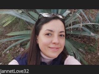 View JannetLove32 profile in Make New Friends category