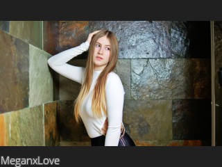 View MeganxLove profile in Glamour Girls category