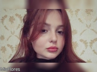 Visit MiaFlores profile