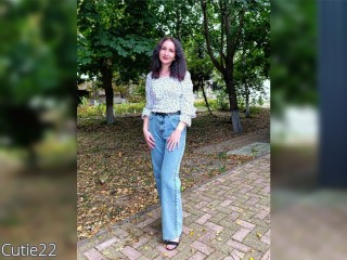 View Cutie22 profile in Make New Friends category