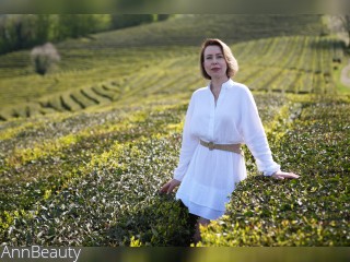 View AnnBeauty profile in Glamour Girls category