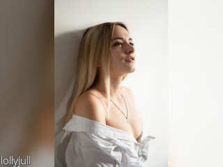 Visit lollyjull profile