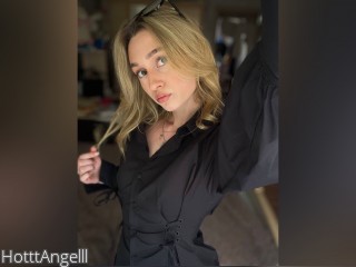 Visit HotttAngelll profile