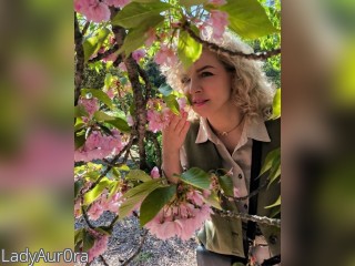 View LadyAur0ra profile in Make New Friends category