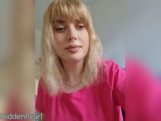 Visit HiddenPearl profile