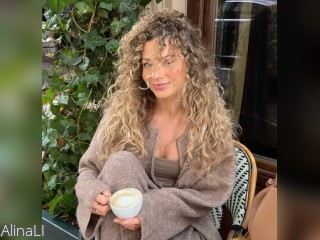 Visit AlinaLI profile